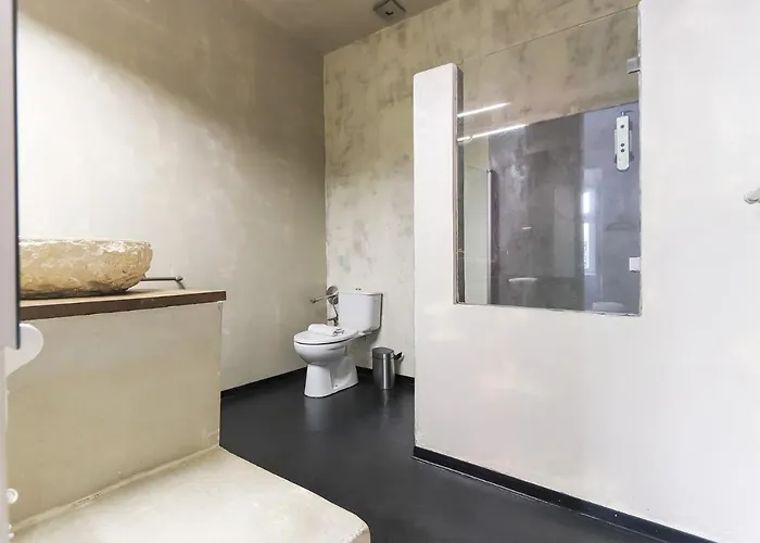 Chiado Prime By Homing Pensión 3*